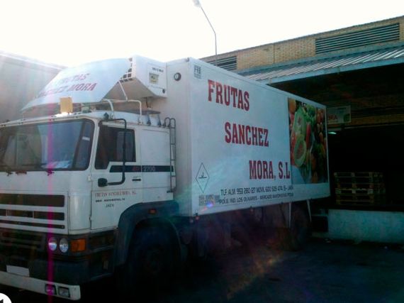 Frutas Sánchez Mora camión